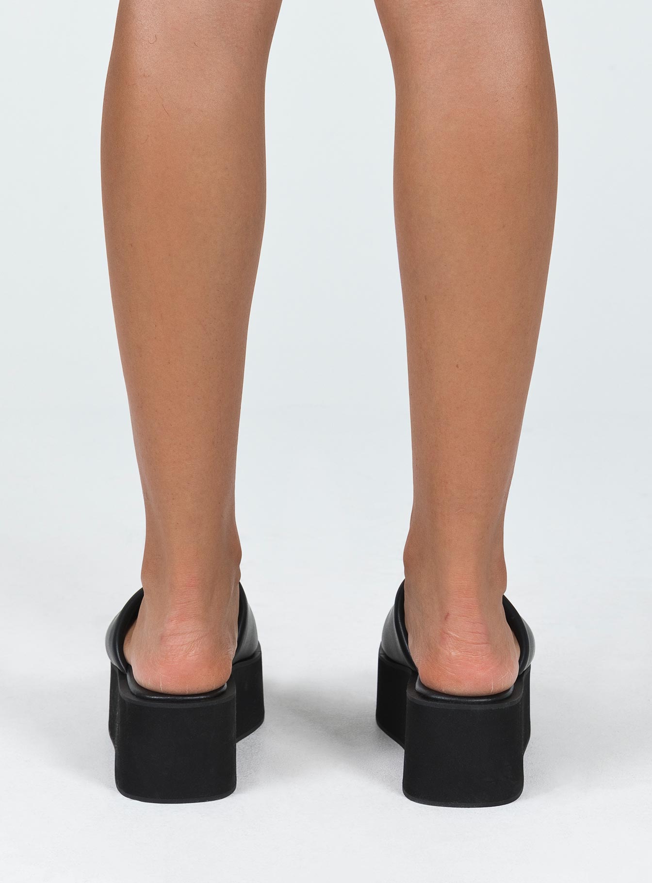 Hugo Flatforms Black