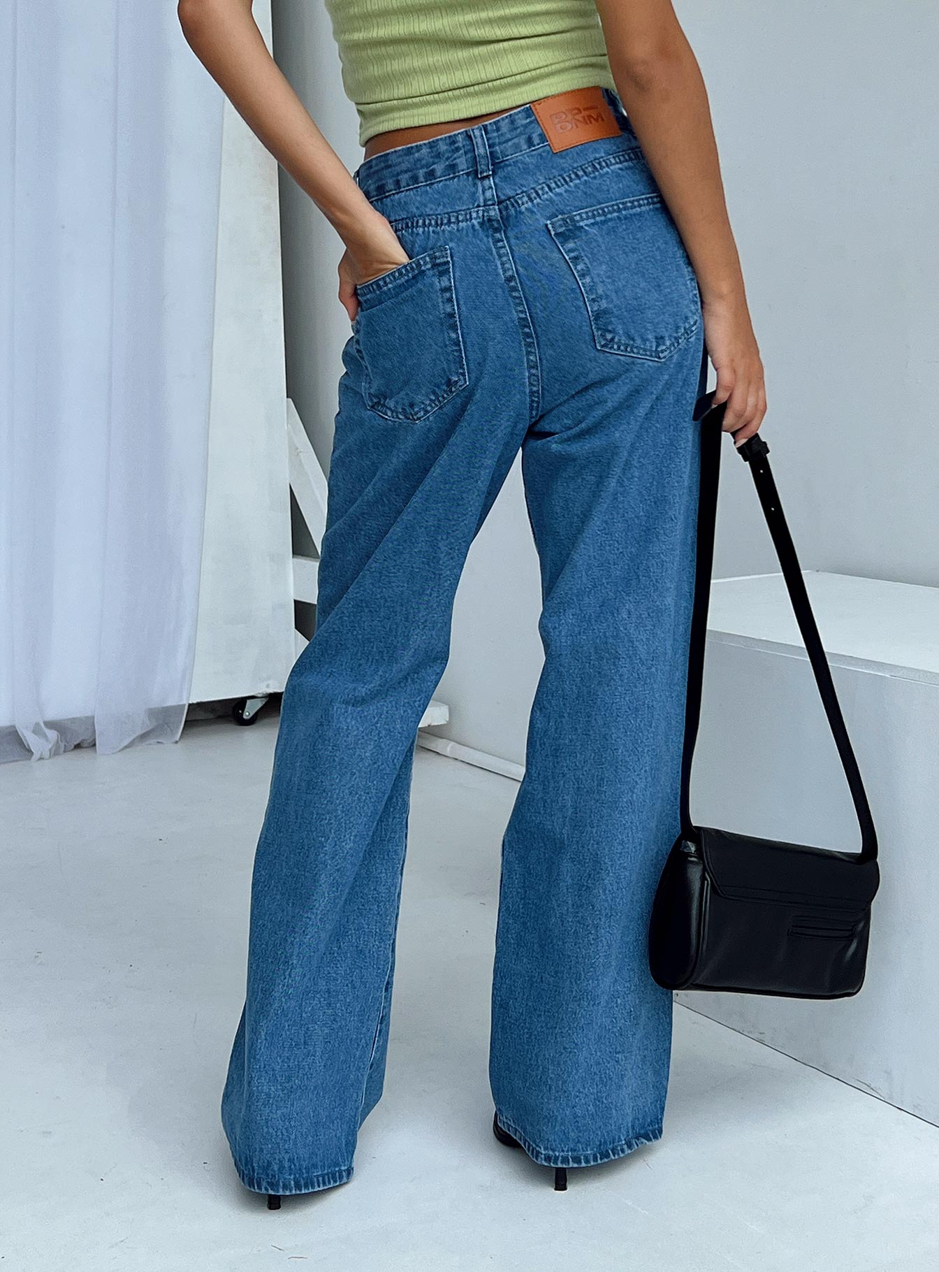 Eugarie Wide Leg Jeans Mid Wash Denim