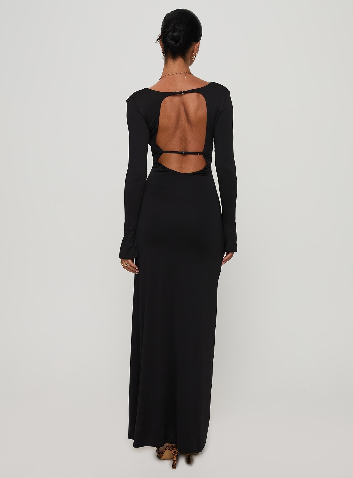 Lezure Plunge Long Sleeve Maxi Dress Black
