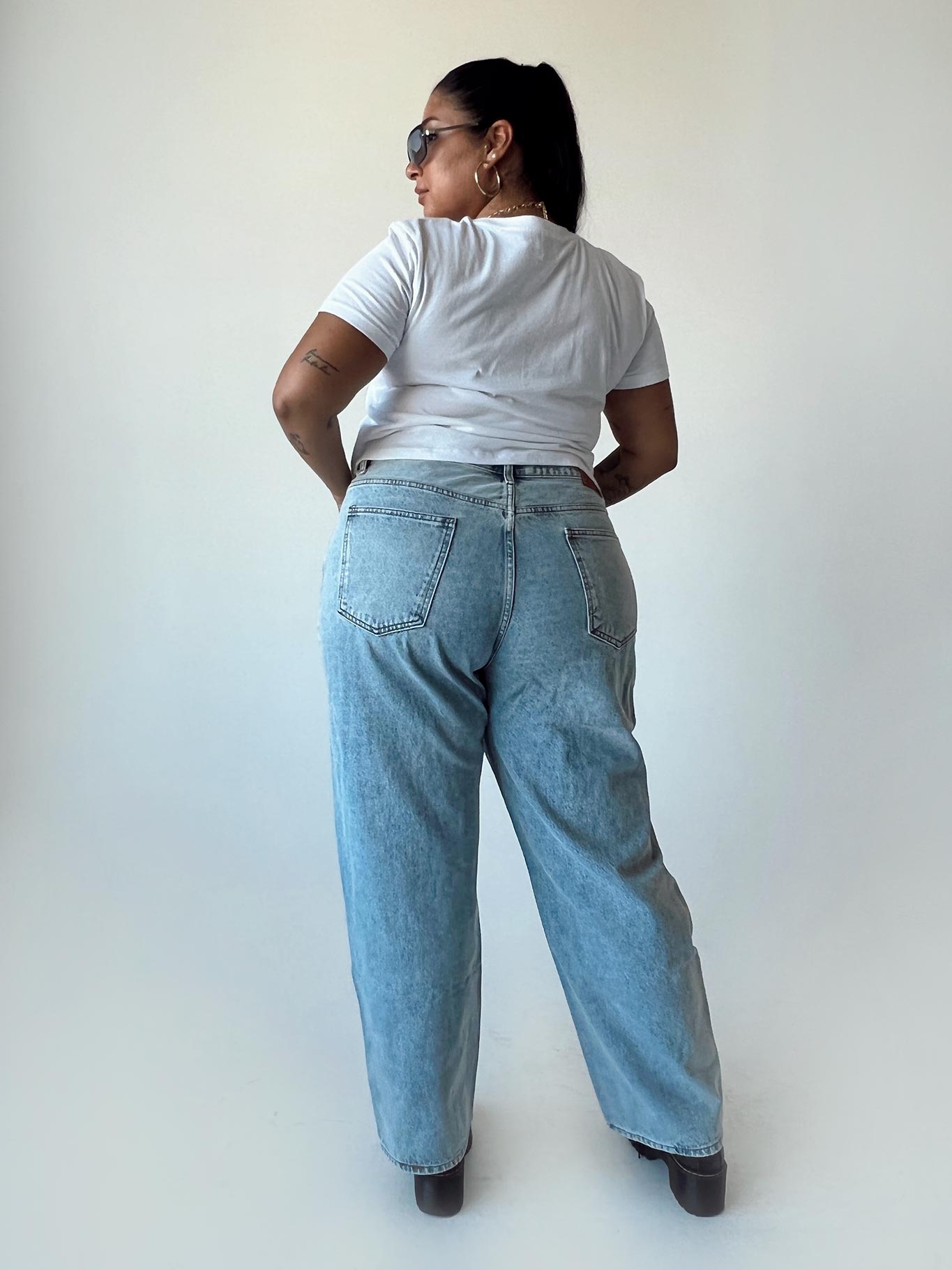 Holly Asymmetric Mid Rise Straight Leg Jeans Curve