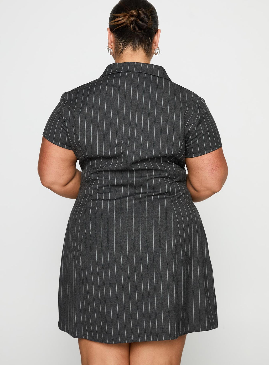 Wynona Mini Dress White / Grey Pinstripe Curve