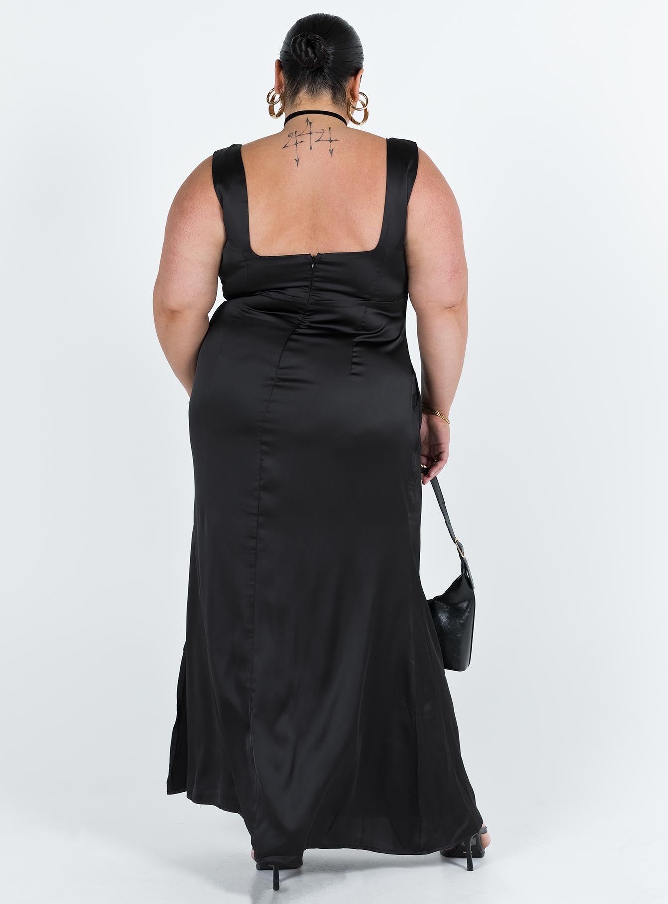 Lynsey Midi Dress Black Curve