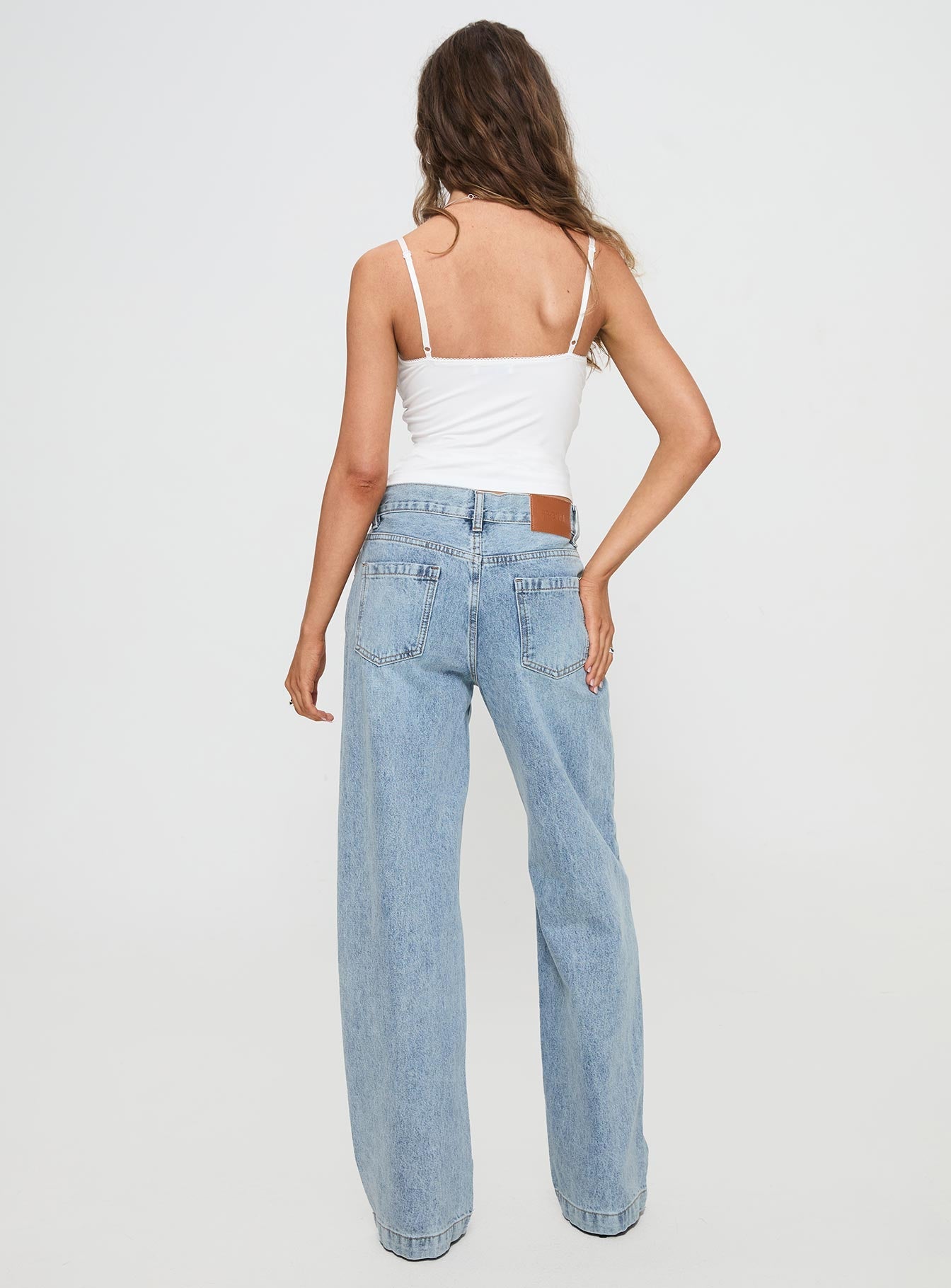 Anelli Low Rise Straight Leg Jeans Light Blue Wash