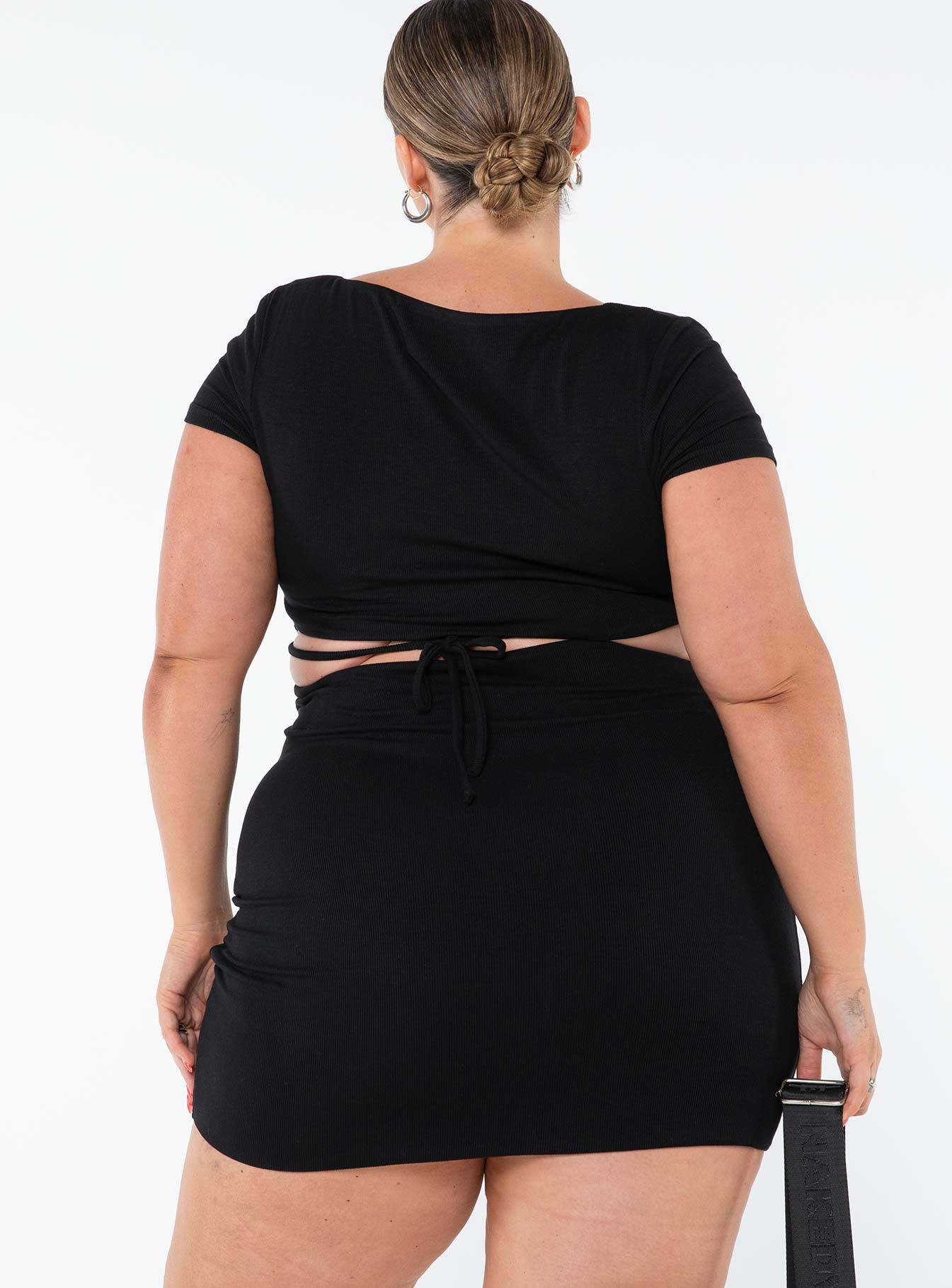Nolan Short Sleeve Mini Dress Black Curve