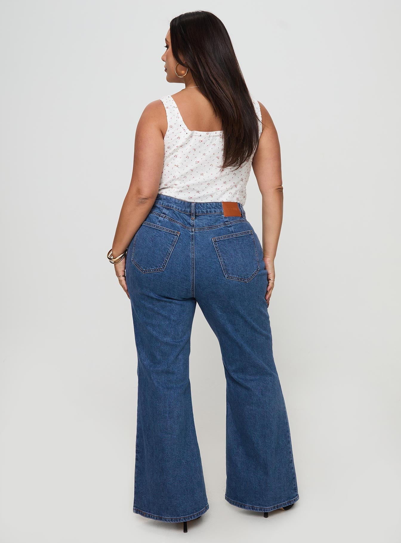 Lucille High Rise Flared Jeans Mid Wash Curve