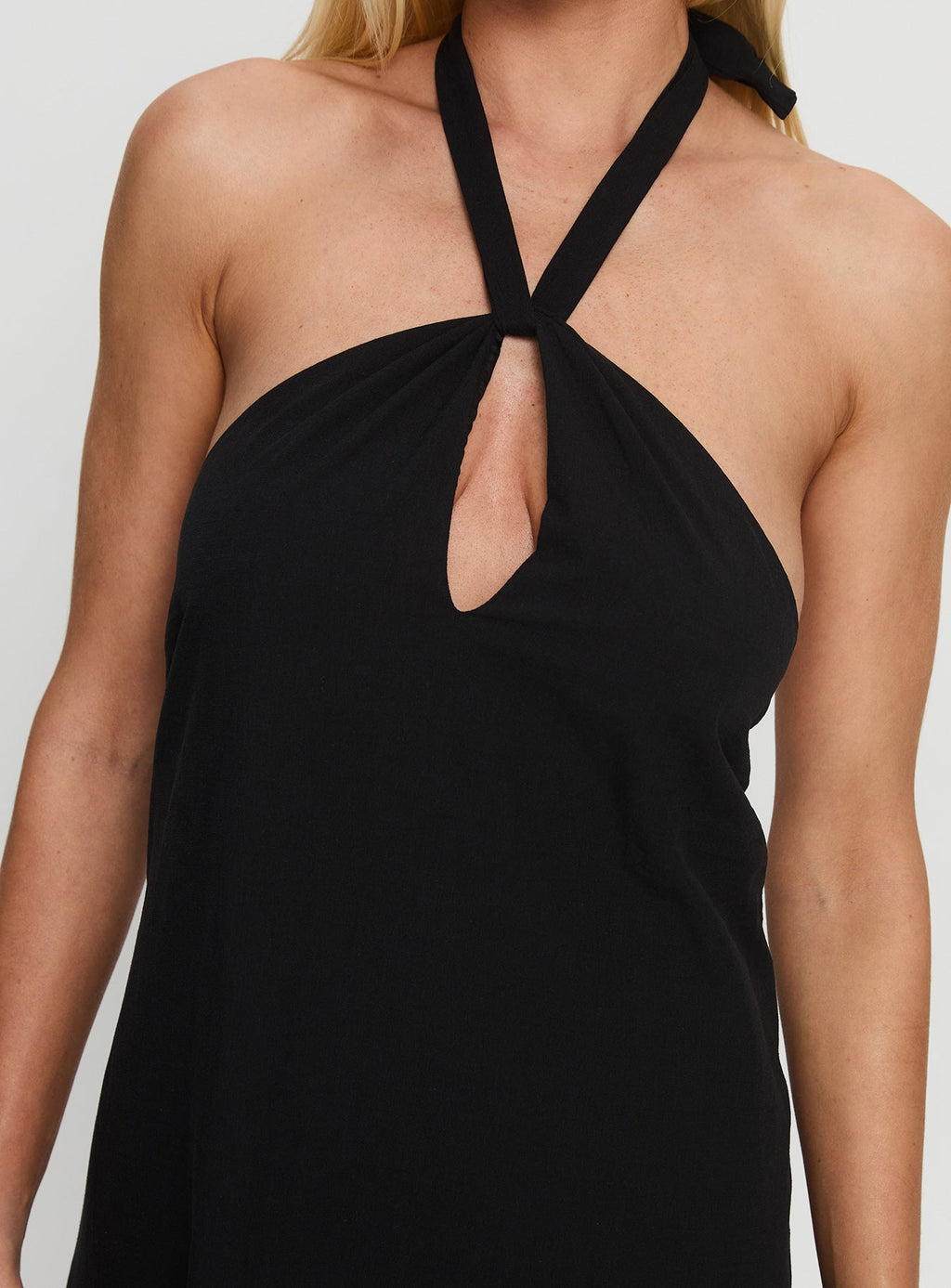 Kaiana Keyhole Halter Maxi Dress Black