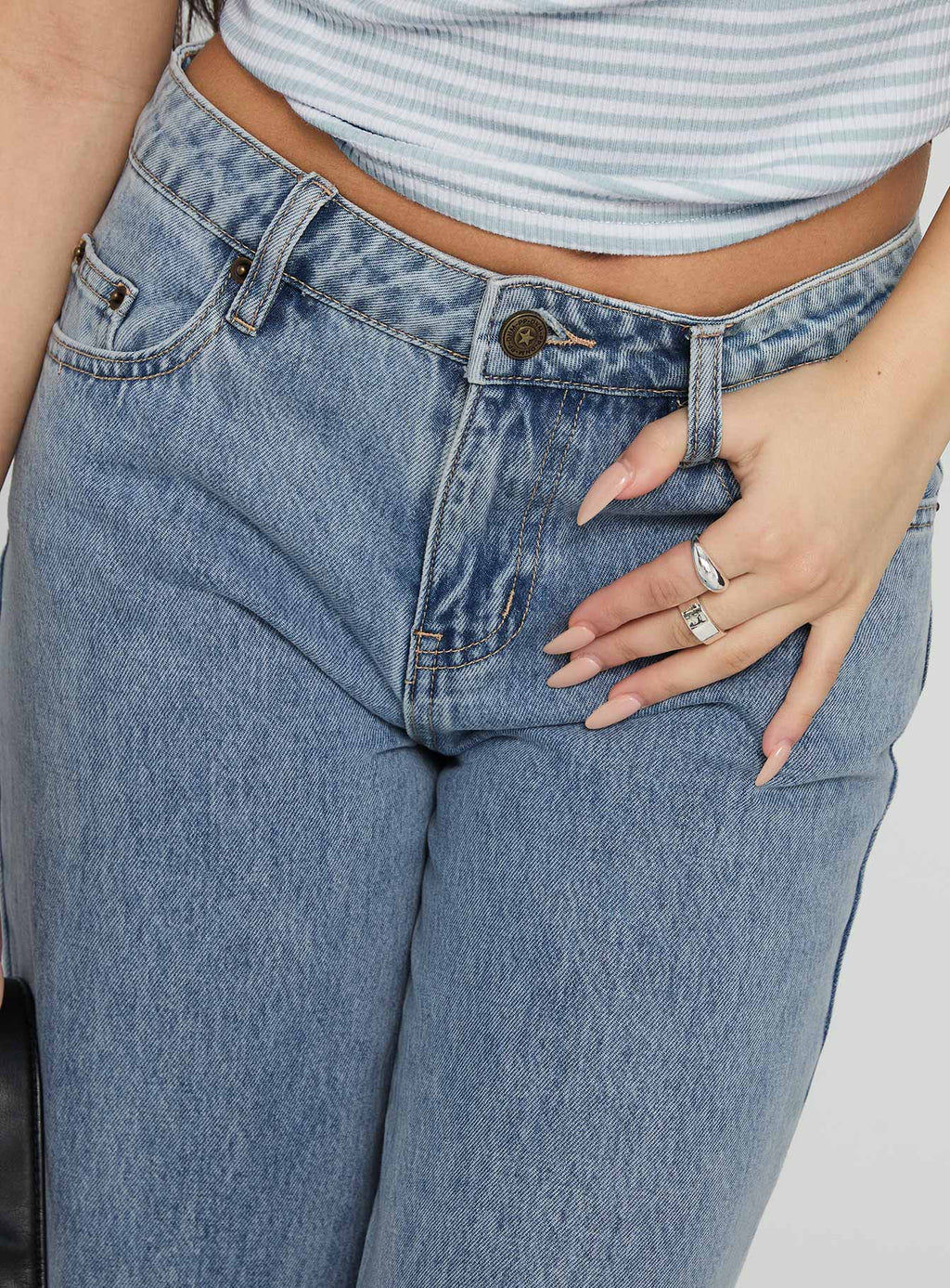 Kadison Low Rise Straight Leg Jeans Mid Wash Blue