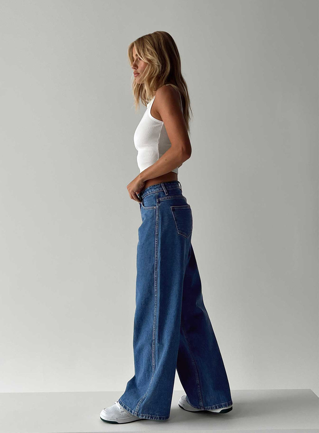 Ramos Low Rise Wide Leg Jeans Mid Blue Wash