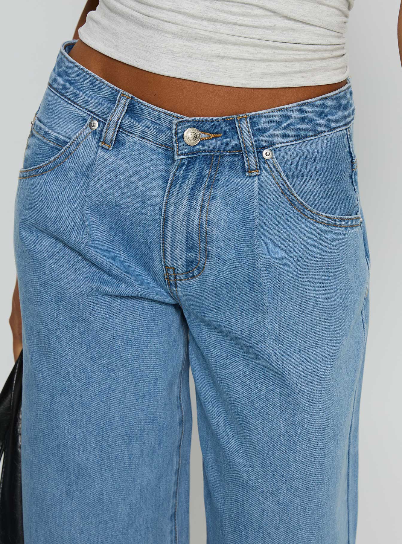 Supercut Low Rise Baggy Pleat Jeans Light Blue Wash