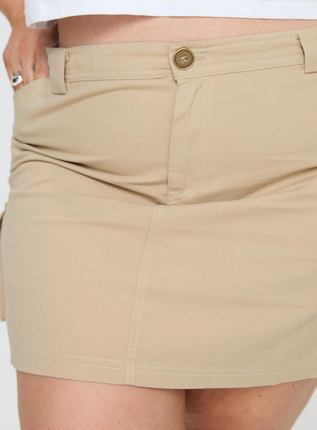 Lydie Cargo Mini Skirt Beige Curve