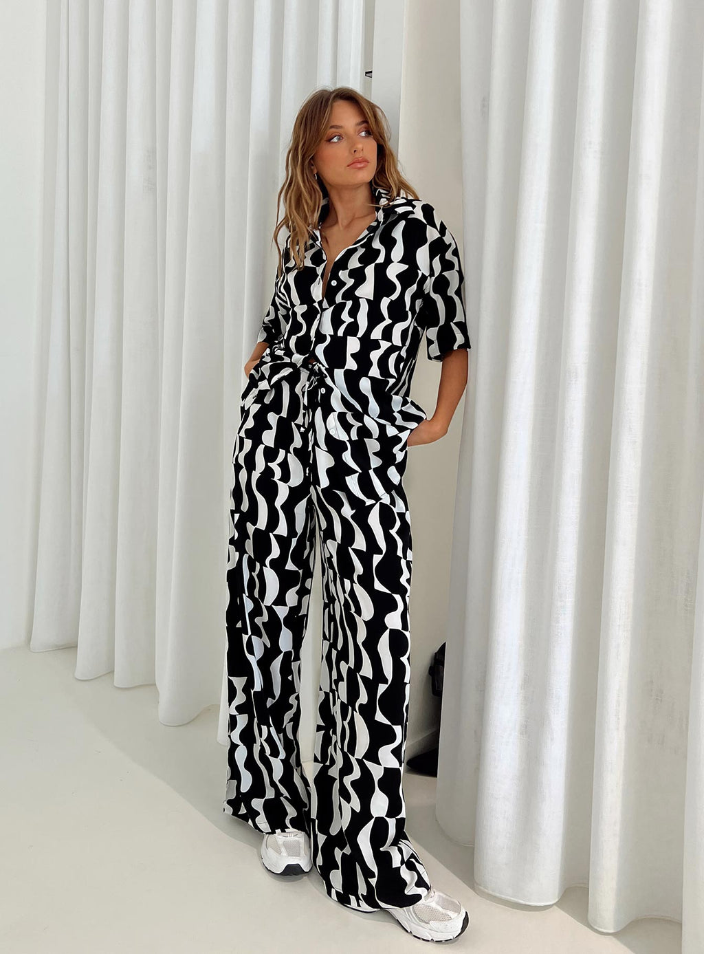 Hilola Set Black / White