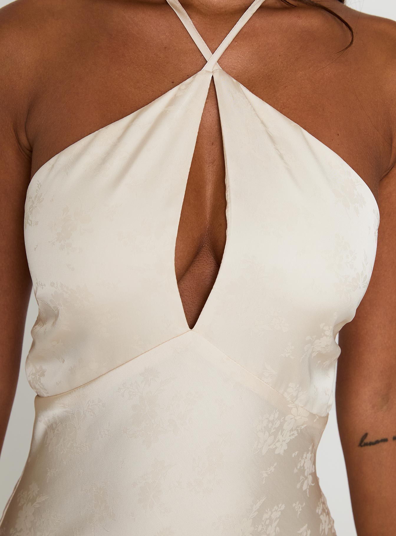 Limosina Halter Maxi Dress Champagne