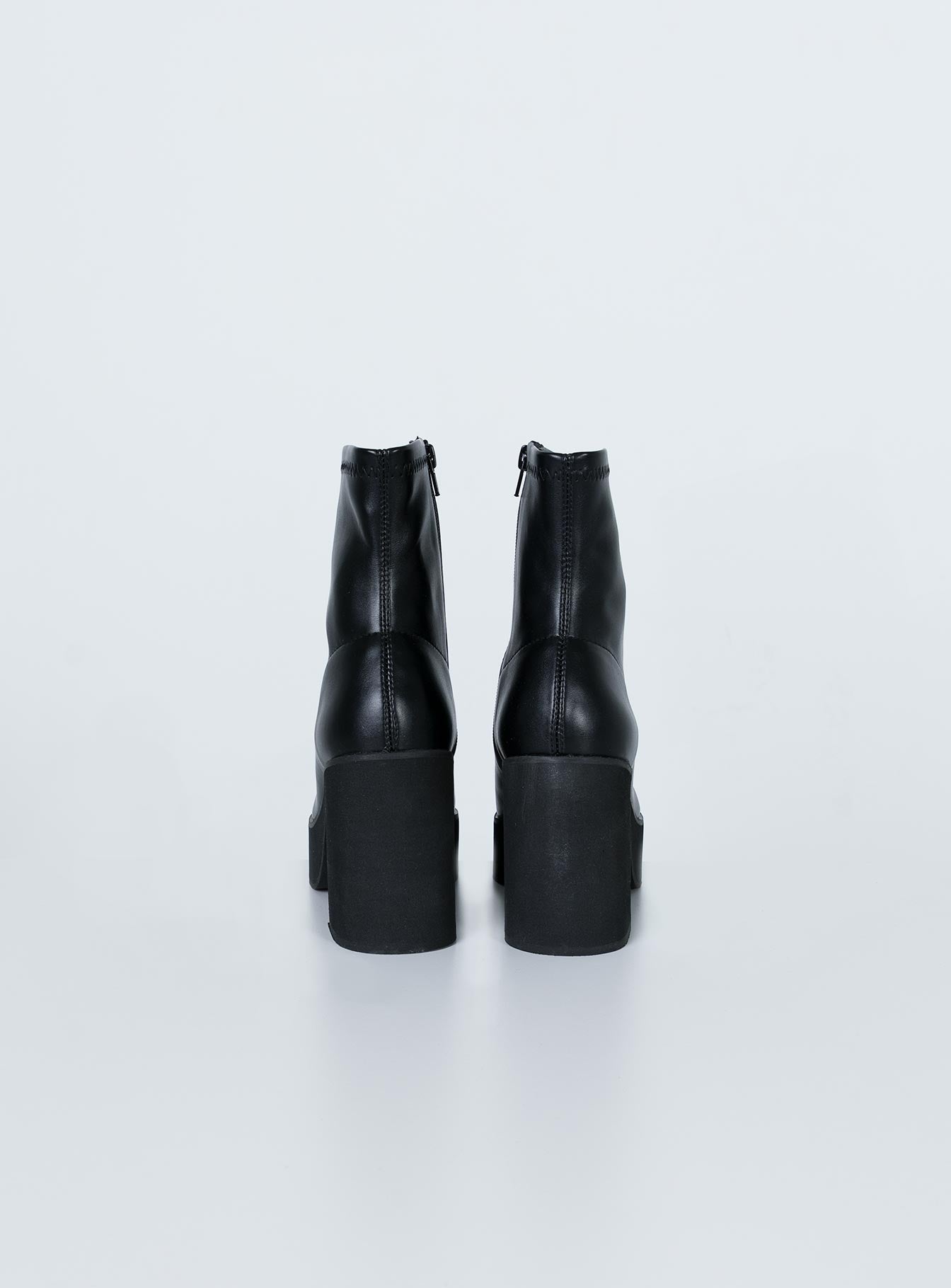 Stillwater Platform Boots Black