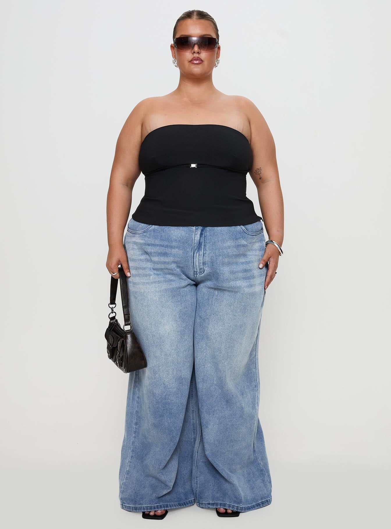 Naylor Mid Rise Wide Leg Jeans Light Wash Denim Curve
