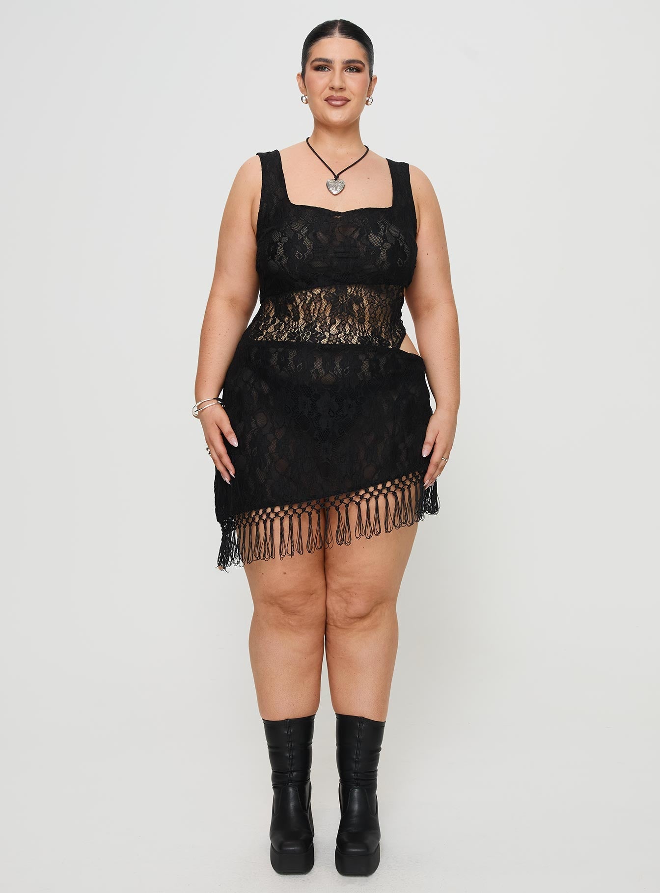 Dakarie Lace Mini Dress Black Curve
