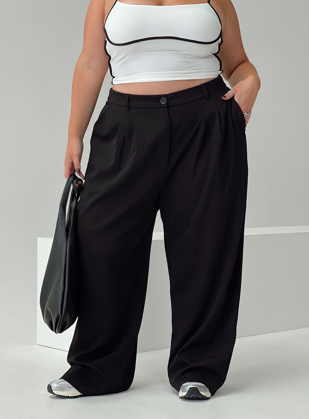 Archer Pants Black Curve