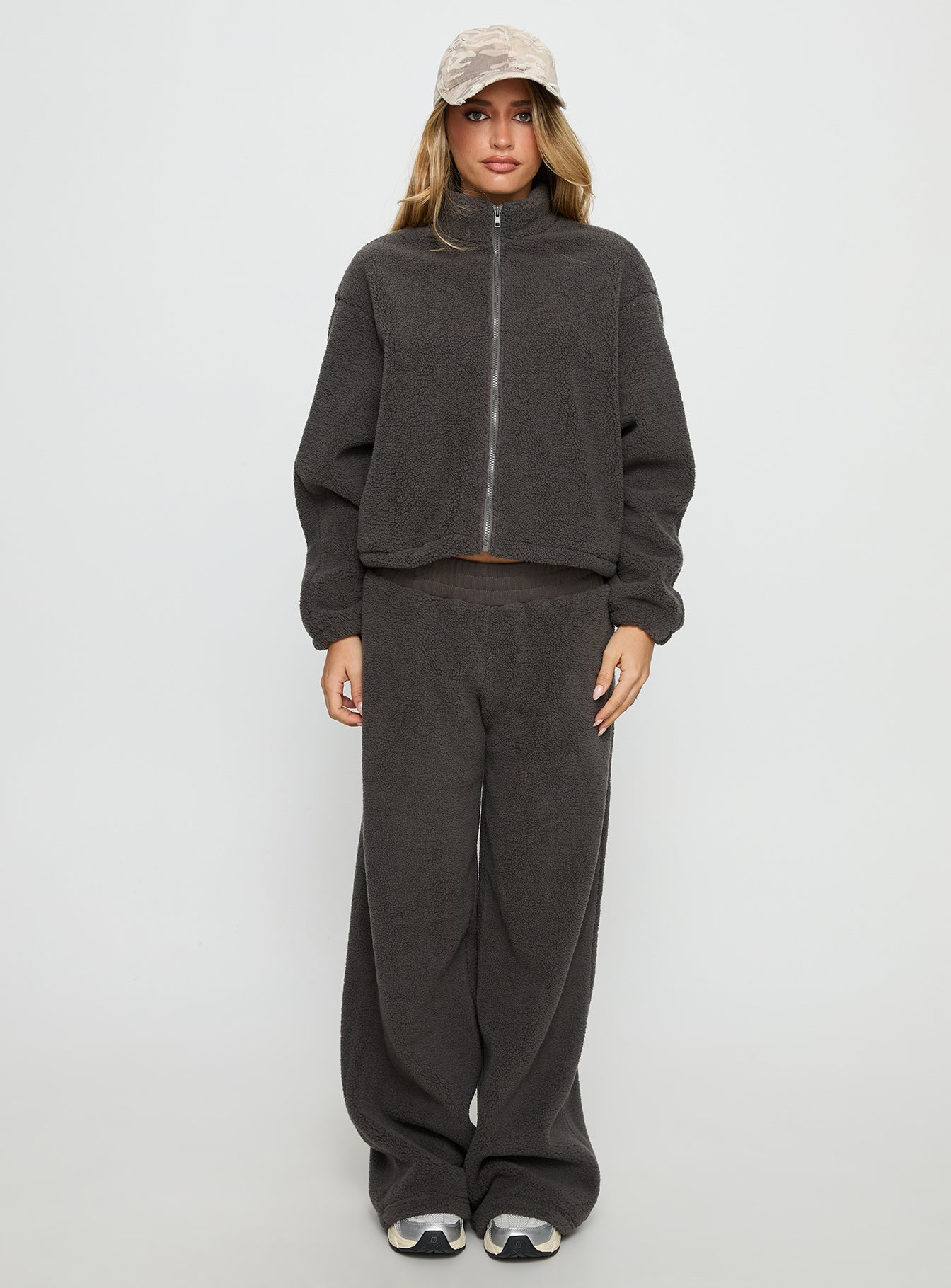 Siberia Fleece Track Pant Charcoal