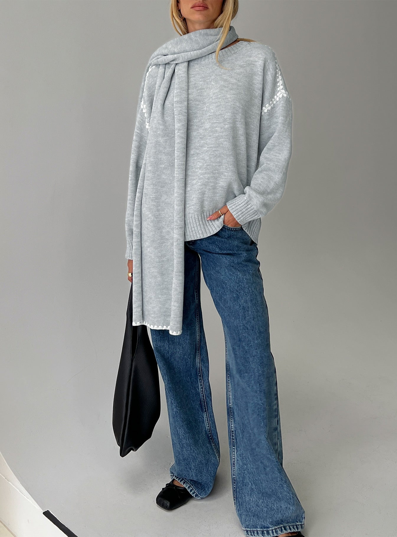 Keriana Contrast Stitch Knit Sweater Grey / White