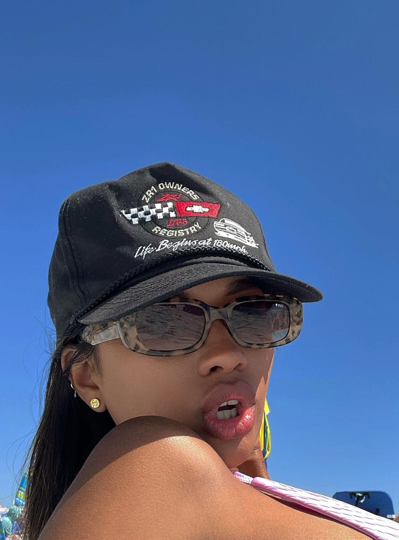 Creeper Sunglasses Tea Tort